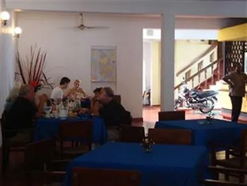 Blue Horizon Guest House Negombo Bed & Breakfast